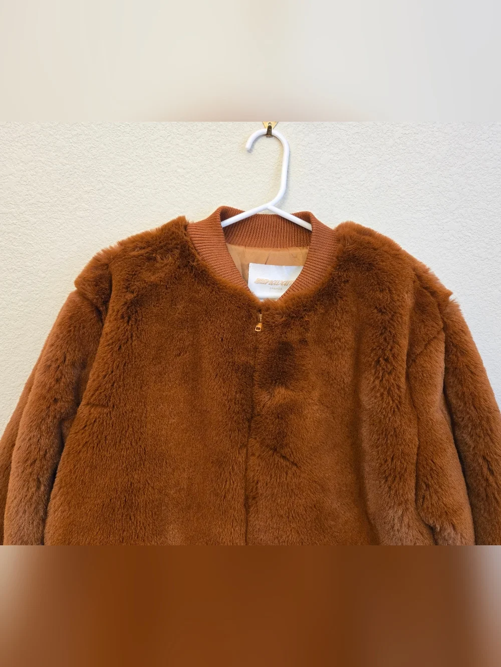 Navarro Canada Women's Sz S Bomber Jacket Short Faux Copper Fur Soft Pockets